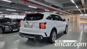 Kia Sorento Бензин 2.5T 2WD 2021 года из Южной Кореи