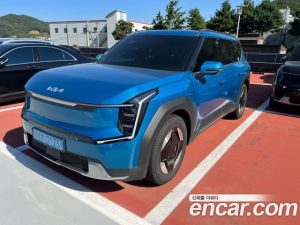 Kia EV9 Air 4WD 2024 года из Южной Кореи
