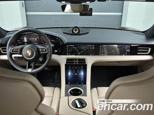 Porsche Taycan Base 2023 года из Южной Кореи