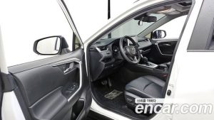 Toyota RAV4 2.5 2WD HYBRID 2021 года из Южной Кореи