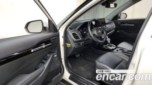 Kia Seltos Бензин 1.6 Turbo 4WD 2020 года из Южной Кореи