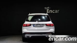 Mercedes-Benz GLB-Class GLB200 d 2023 года из Южной Кореи