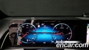 Mercedes-Benz GLB-Class GLB200 d 2023 года из Южной Кореи