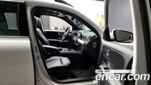 Mercedes-Benz GLB-Class GLB200 d 2023 года из Южной Кореи