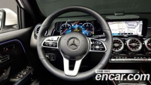 Mercedes-Benz GLB-Class GLB200 d 2023 года из Южной Кореи