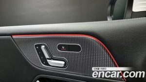 Mercedes-Benz GLB-Class GLB200 d 2023 года из Южной Кореи