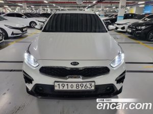 Kia K3 2020 года из Южной Кореи