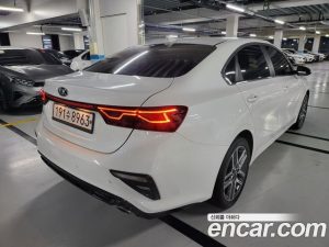 Kia K3 2020 года из Южной Кореи