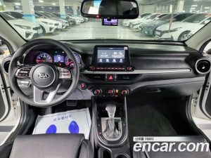Kia K3 2020 года из Южной Кореи