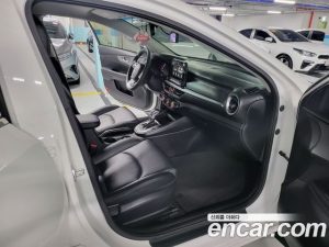 Kia K3 2020 года из Южной Кореи
