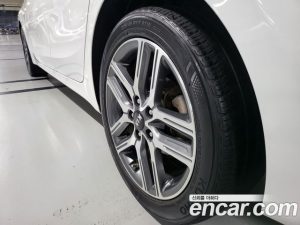Kia K3 2020 года из Южной Кореи