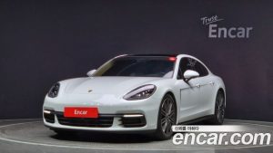 Porsche Panamera 3.0 AWD 2020 года из Южной Кореи
