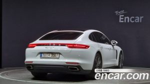 Porsche Panamera 3.0 AWD 2020 года из Южной Кореи