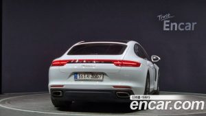 Porsche Panamera 3.0 AWD 2020 года из Южной Кореи