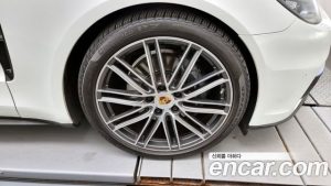Porsche Panamera 3.0 AWD 2020 года из Южной Кореи
