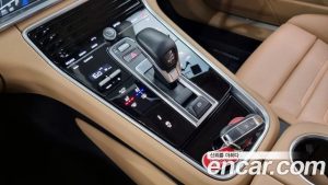 Porsche Panamera 3.0 AWD 2020 года из Южной Кореи