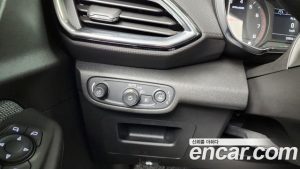 ChevroletGMDaewoo Trailblazer 1.3 Turbo 2WD 2021 года из Южной Кореи