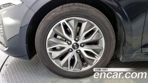 Kia K5 Prestige 2020 года из Южной Кореи
