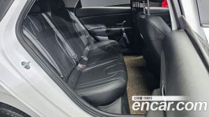 Hyundai AVANTE 1.6 2021 года из Южной Кореи