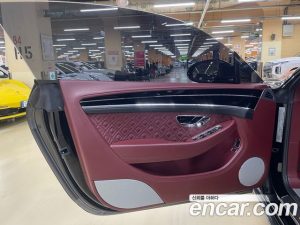 Bentley Continental 6.0 GT 2020 года из Южной Кореи