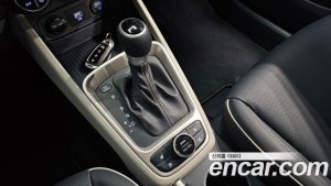 Hyundai Venue 1.6 Flux 2021 года из Южной Кореи