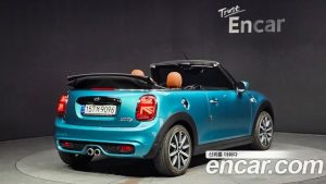 Mini Cooper Convertible DEFAULT 2021 года из Южной Кореи
