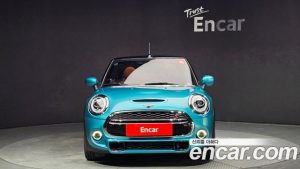 Mini Cooper Convertible DEFAULT 2021 года из Южной Кореи