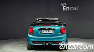Mini Cooper Convertible DEFAULT 2021 года из Южной Кореи