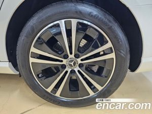 Mercedes-Benz E-Class E250 Avantgarde 2021 года из Южной Кореи