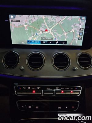 Mercedes-Benz E-Class E250 Avantgarde 2021 года из Южной Кореи