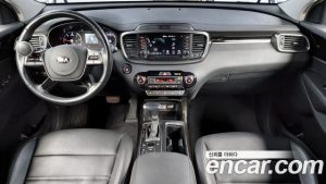 Kia Sorento Дизель 2.0 2WD 2020 года из Южной Кореи