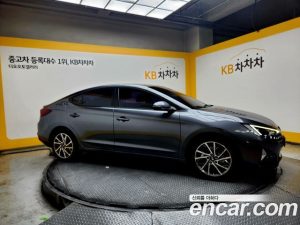 Hyundai AVANTE 1.6 2020 года из Южной Кореи