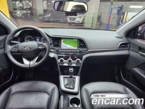 Hyundai AVANTE 1.6 2020 года из Южной Кореи