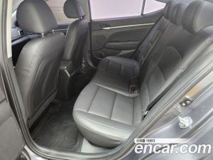 Hyundai AVANTE 1.6 2020 года из Южной Кореи