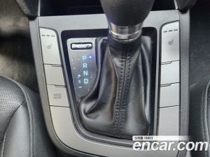 Hyundai AVANTE 1.6 2020 года из Южной Кореи