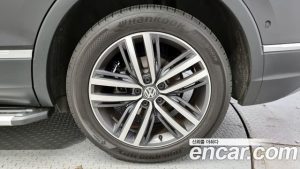 Volkswagen Tiguan 2.0 TDI Prestige 2020 года из Южной Кореи