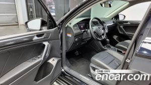 Volkswagen Tiguan 2.0 TDI Prestige 2020 года из Южной Кореи
