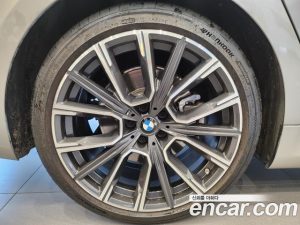 BMW 7-Series 740Li xDrive M Sport 2020 года из Южной Кореи