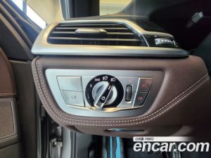 BMW 7-Series 740Li xDrive M Sport 2020 года из Южной Кореи