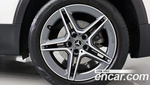 Mercedes-Benz GLB-Class GLB250 4MATIC 2020 года из Южной Кореи