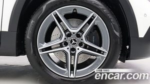 Mercedes-Benz GLB-Class GLB250 4MATIC 2020 года из Южной Кореи