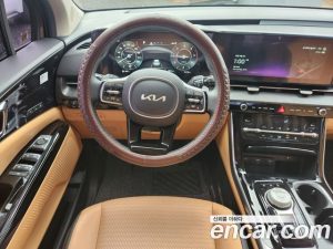 Kia Carnival 9-Seater Signature 2022 года из Южной Кореи