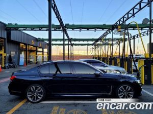 BMW 7-Series M760Li xDrive 2020 года из Южной Кореи