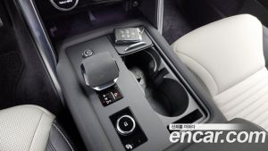Land Rover Discovery P360 R-Dynamic SE 2023 года из Южной Кореи