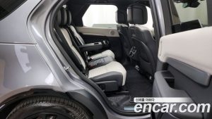Land Rover Discovery P360 R-Dynamic SE 2023 года из Южной Кореи