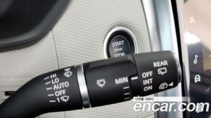 Land Rover Discovery P360 R-Dynamic SE 2023 года из Южной Кореи