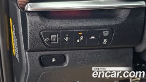 Kia Niro 1.6 HEV 2020 года из Южной Кореи