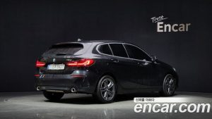 BMW 1-Series 118d Sport 2021 года из Южной Кореи