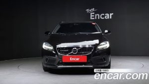 Volvo V40 D3 2019 года из Южной Кореи