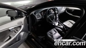Volvo V40 D3 2019 года из Южной Кореи